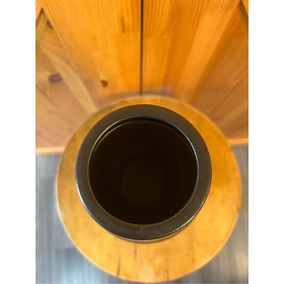 TRIBECA VASE one strip black cream 11.5” tall (8876) - Picture 7 of 8